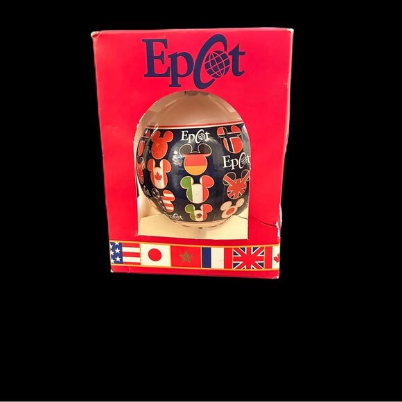Vintage Disney World Epcot Center Christmas Ornament Mickey World Country Flags - Picture 11 of 16